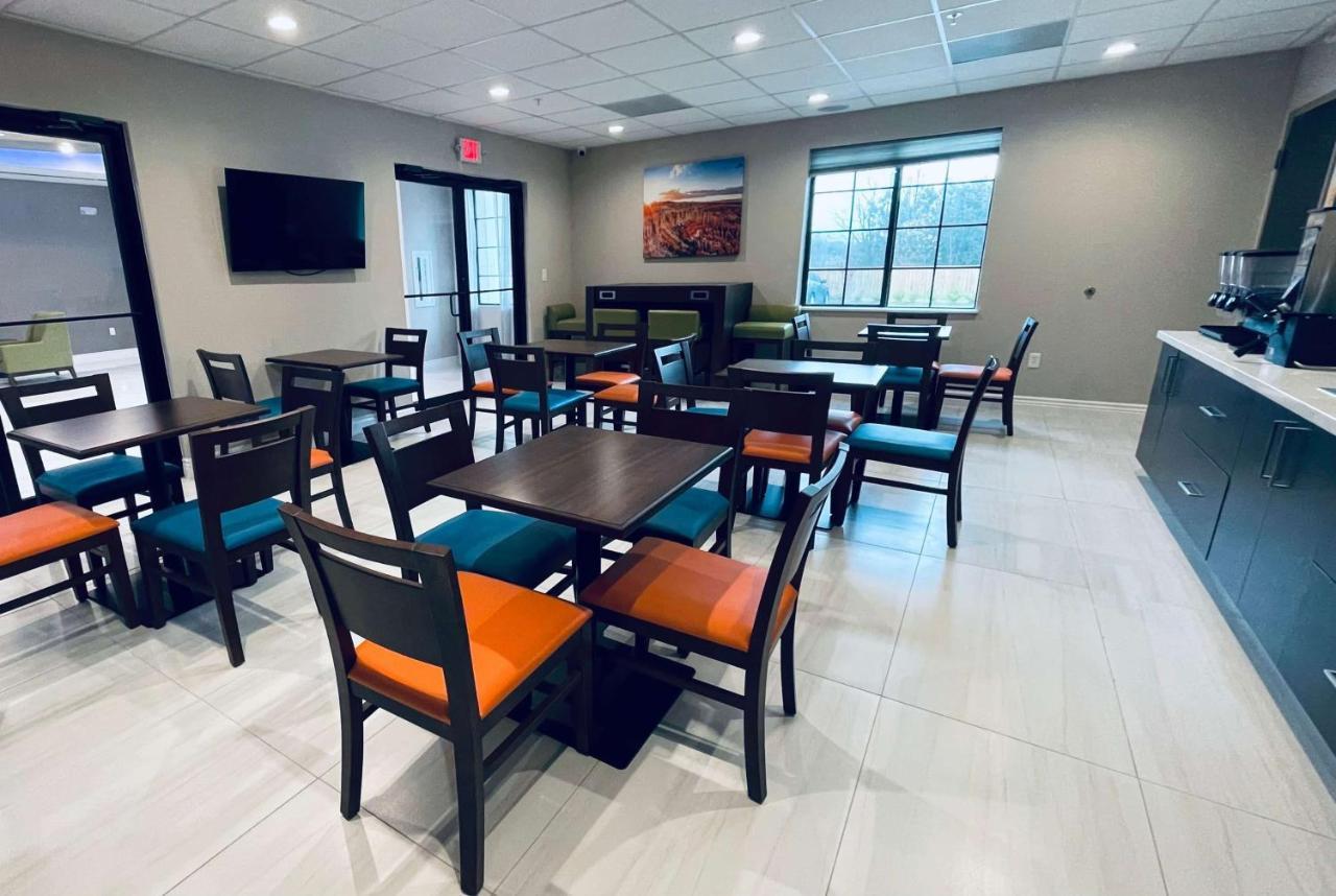 Days Inn & Suites By Wyndham Greater Tomball Exterior foto