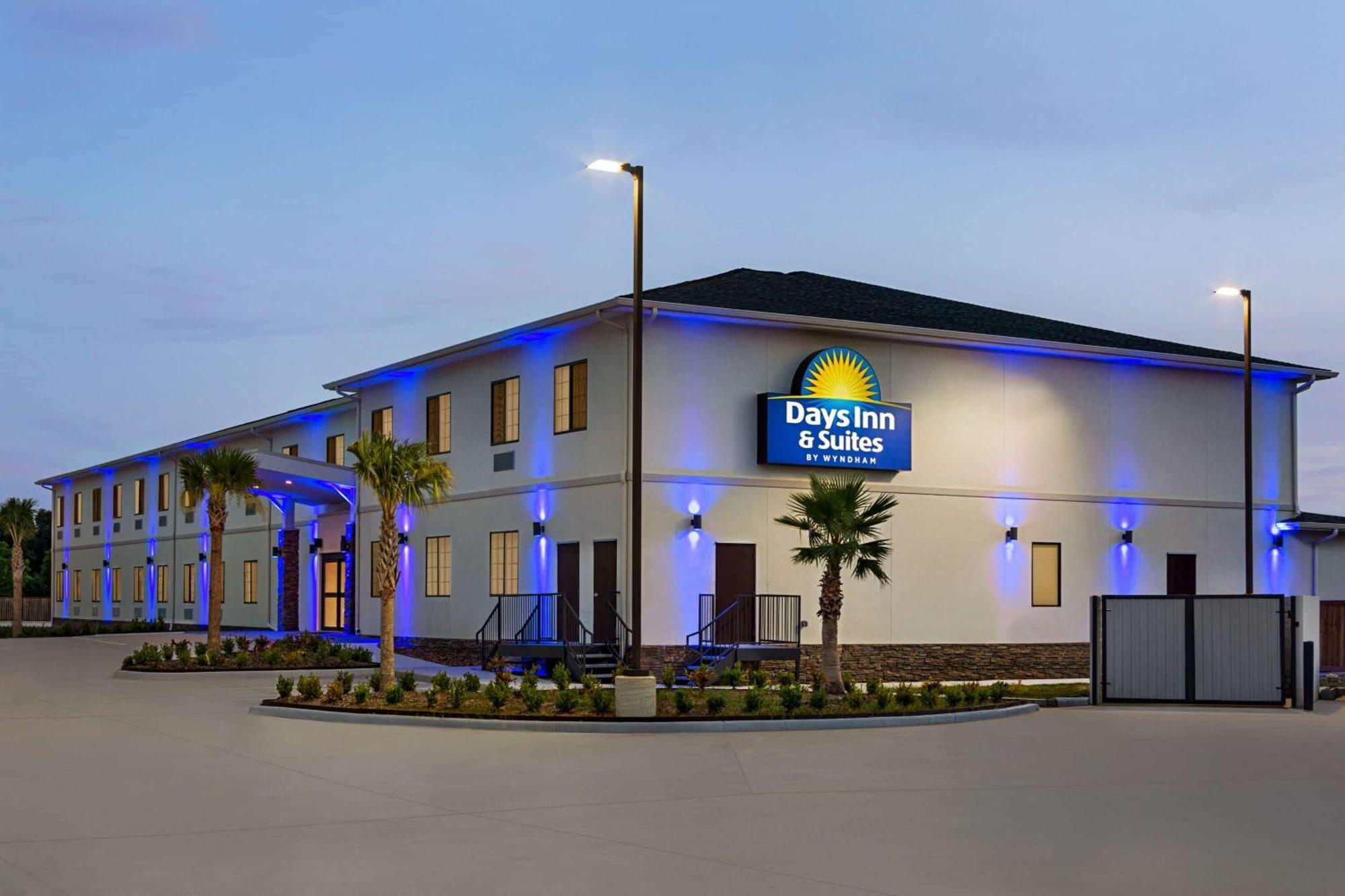 Days Inn & Suites By Wyndham Greater Tomball Exterior foto